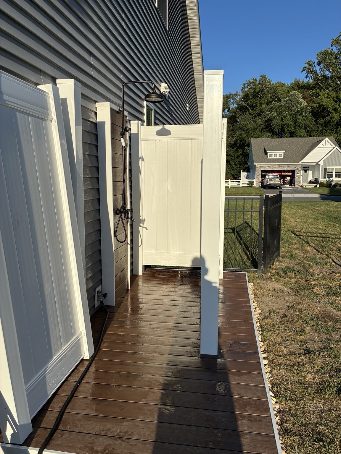 Outdoor shower enclosure